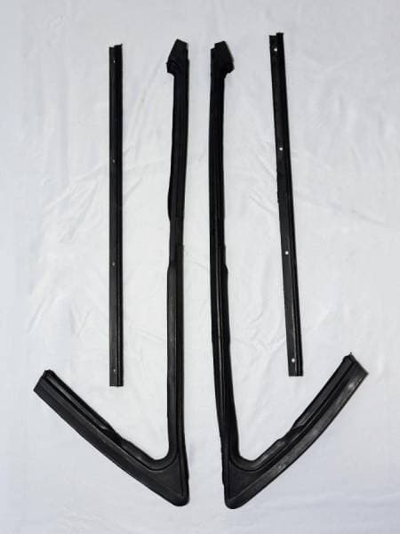 1968-1972 Chevrolet / GMC Panel, Pickup, Suburban and Utility Vent Seals V2563G