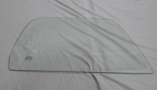 1973-1980 Chevrolet / GMC Pickup, Suburban and Utility Right Door Glass D4951
