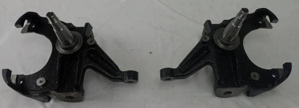 1973-1987 Chevrolet / GMC 2WD Pickup, Suburban and Utility 2 1/2" Square Body Drop Spindles